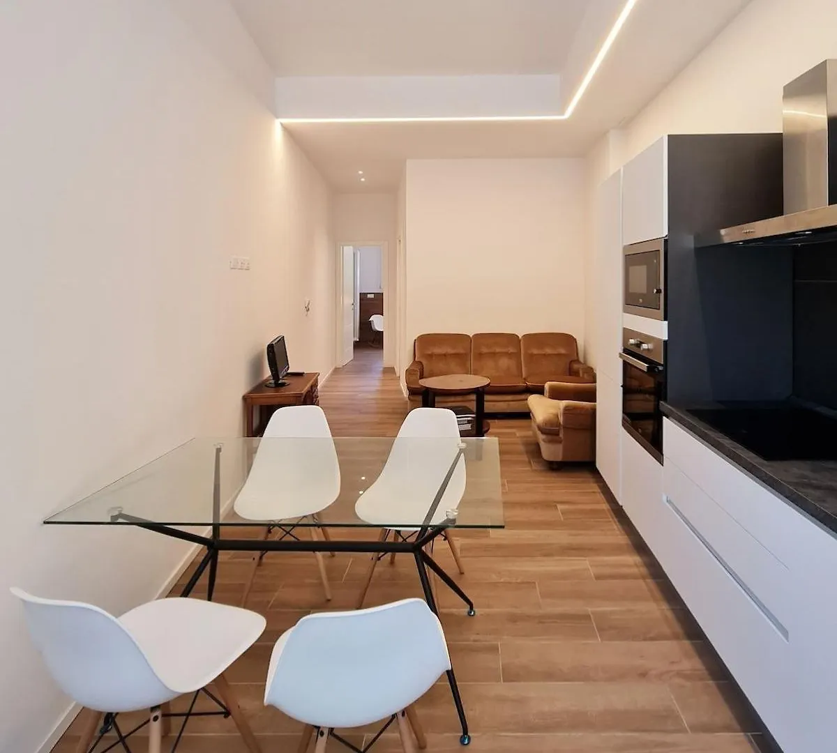 Forni Suite Bologna 0*,  Italy